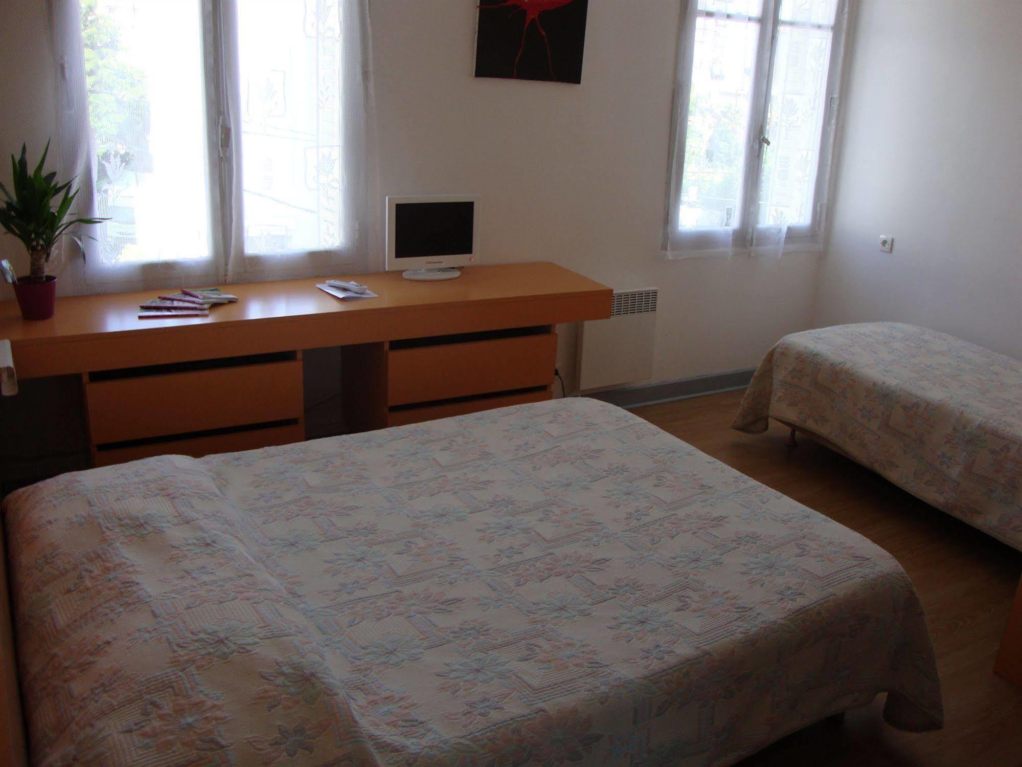 Hotel Au Petit Languedoc Lourdes Eksteriør billede